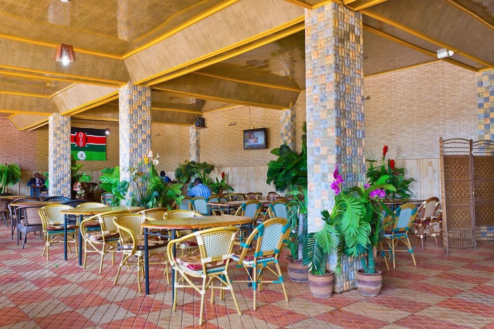 Hotel Nokras Muranga 43/55