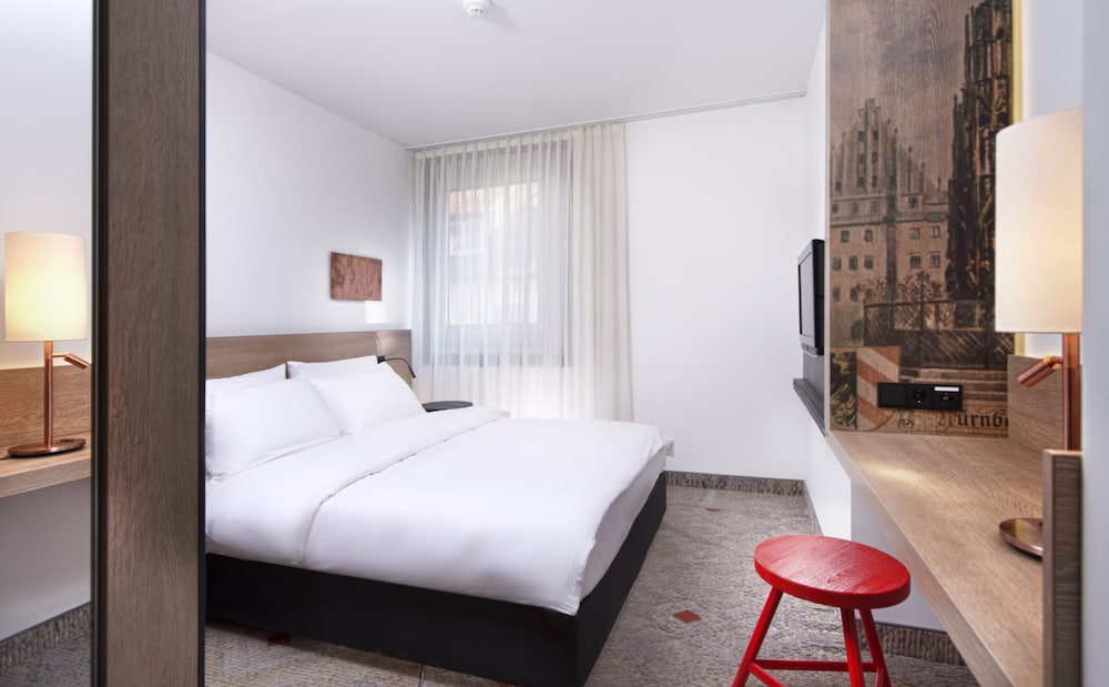COMFORT, DOUBLE BED