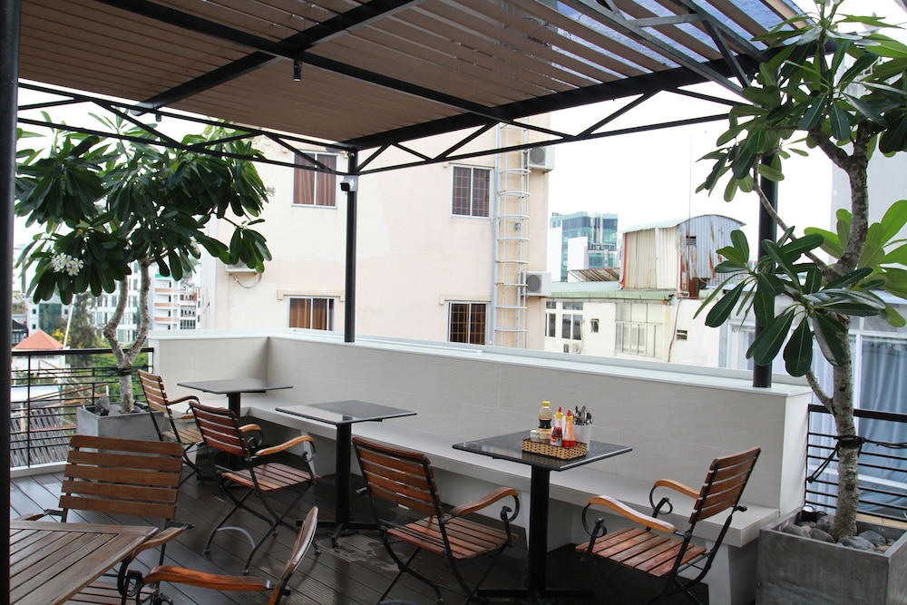 Ngoc Minh Hotel 56/69