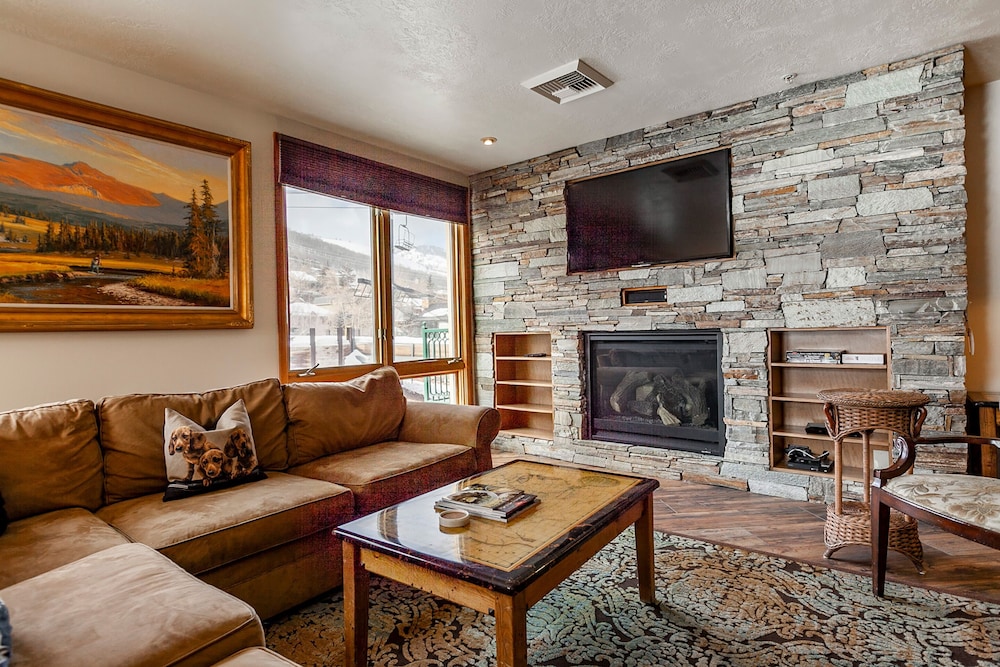 The Caledonian By All Seasons Resort Lodging 47/80