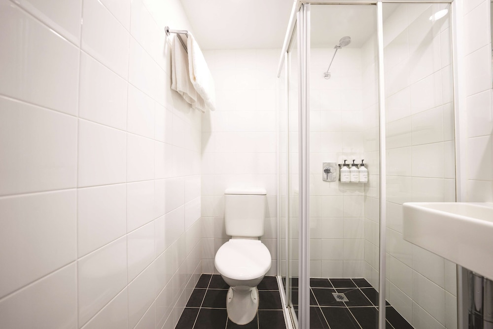 TRAVELODGE HOBART 22/70