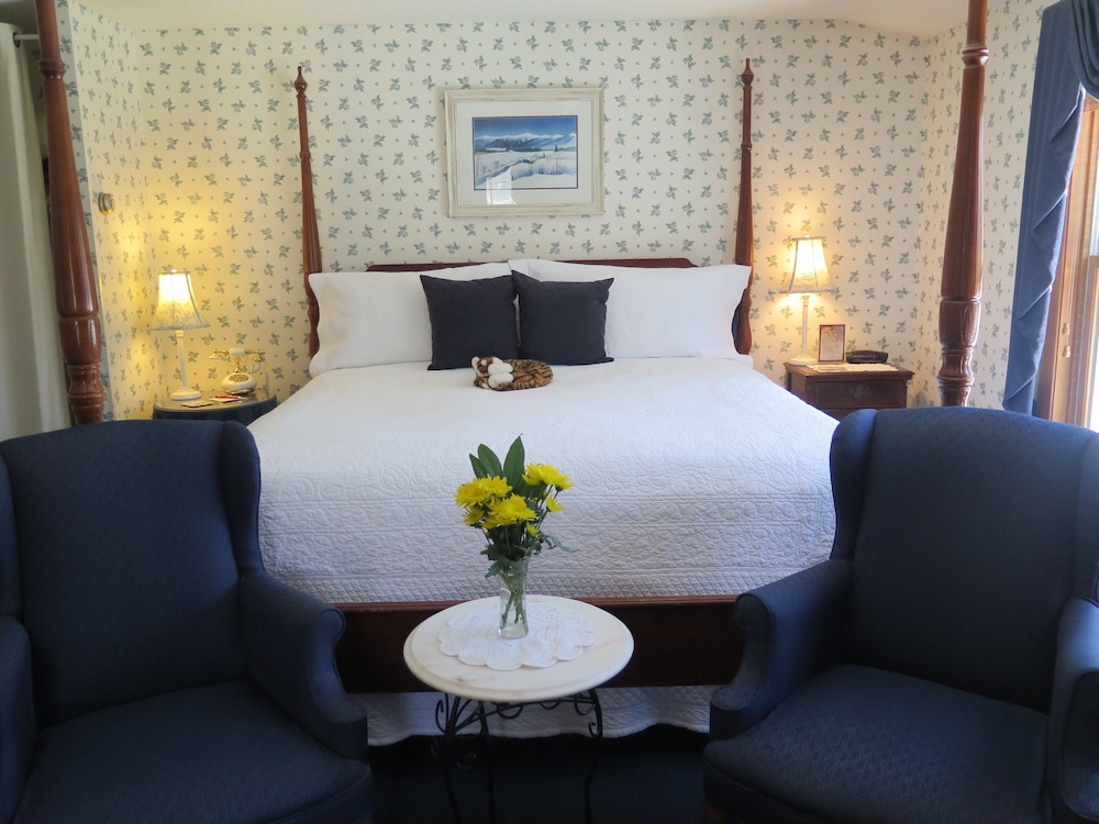 Room, King Bed, Private Bathroom, Adult Only