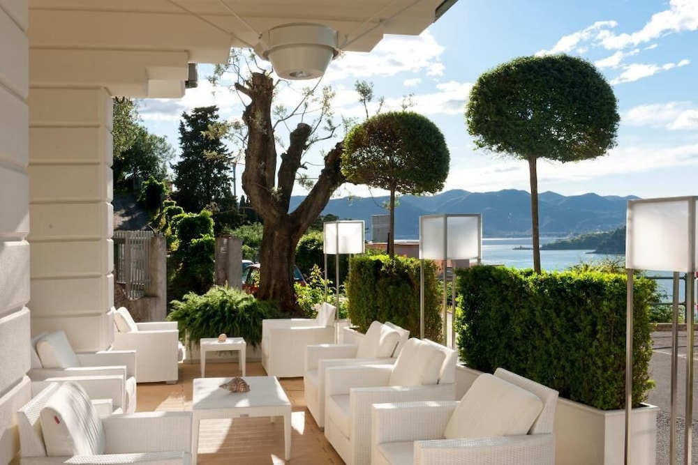 Grand Europa Hotel 24/28