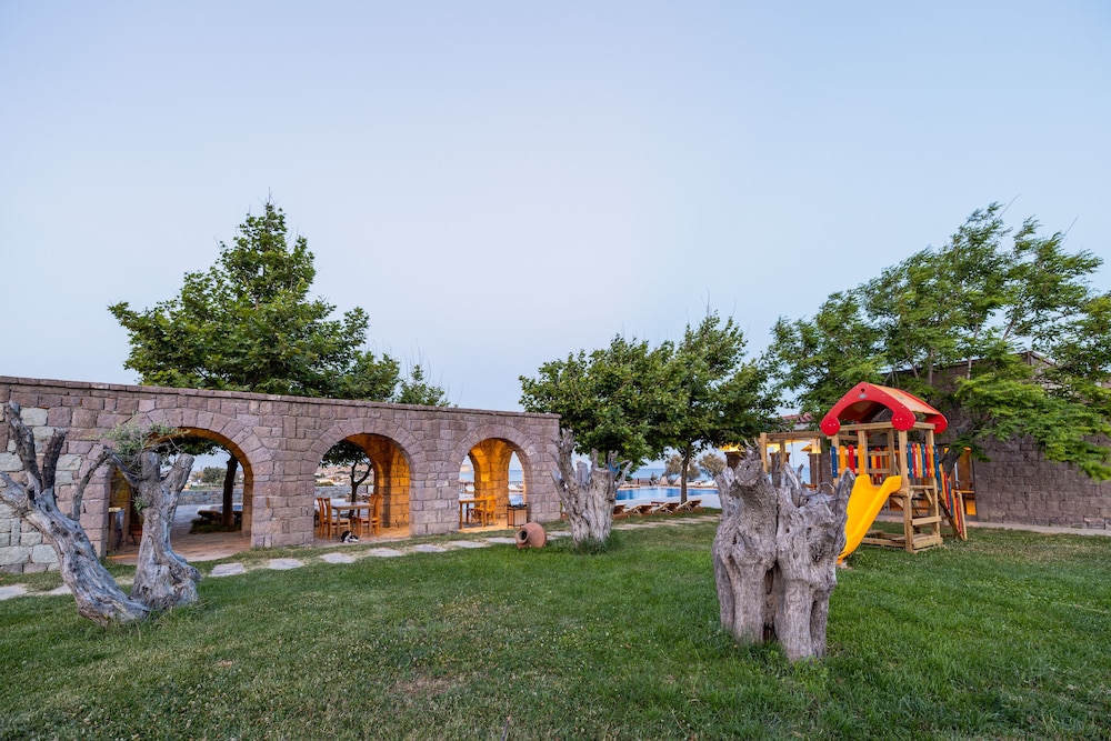 Cinarli Kasri Hotel 36/45