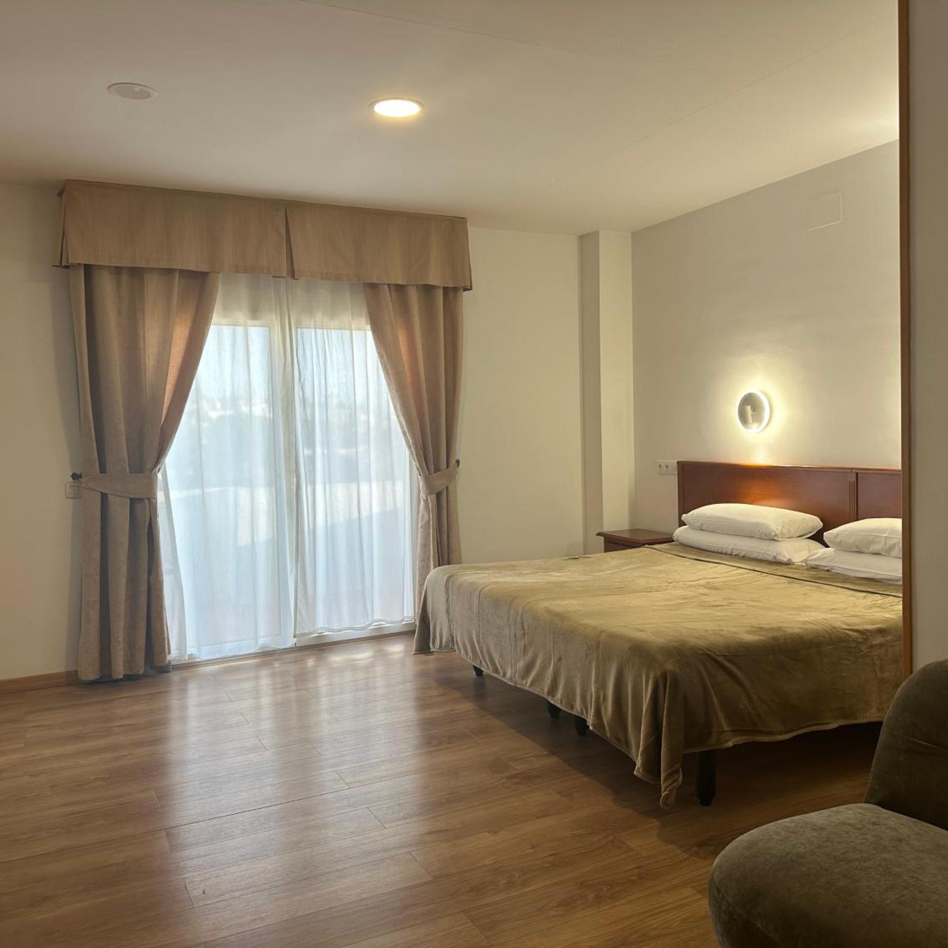 جناح جونيور بجاكوزي