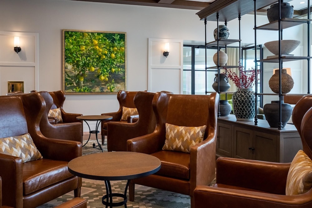 The Benson Hotel and Faculty Club 41/61