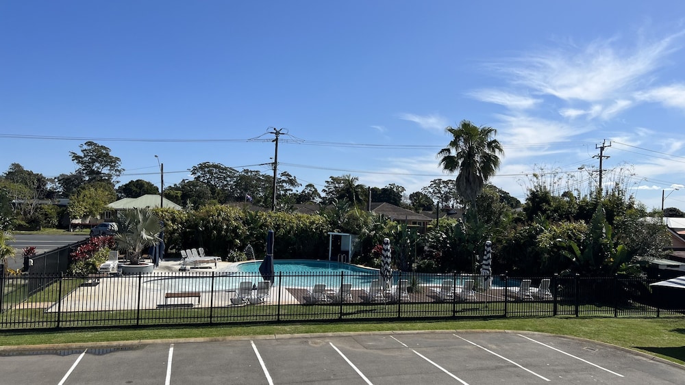 HOTEL FORSTER(FORMERLY LAKESWAY MOTOR INN) 37/65