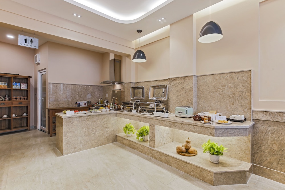 Hoang Lan Hotel 24/50