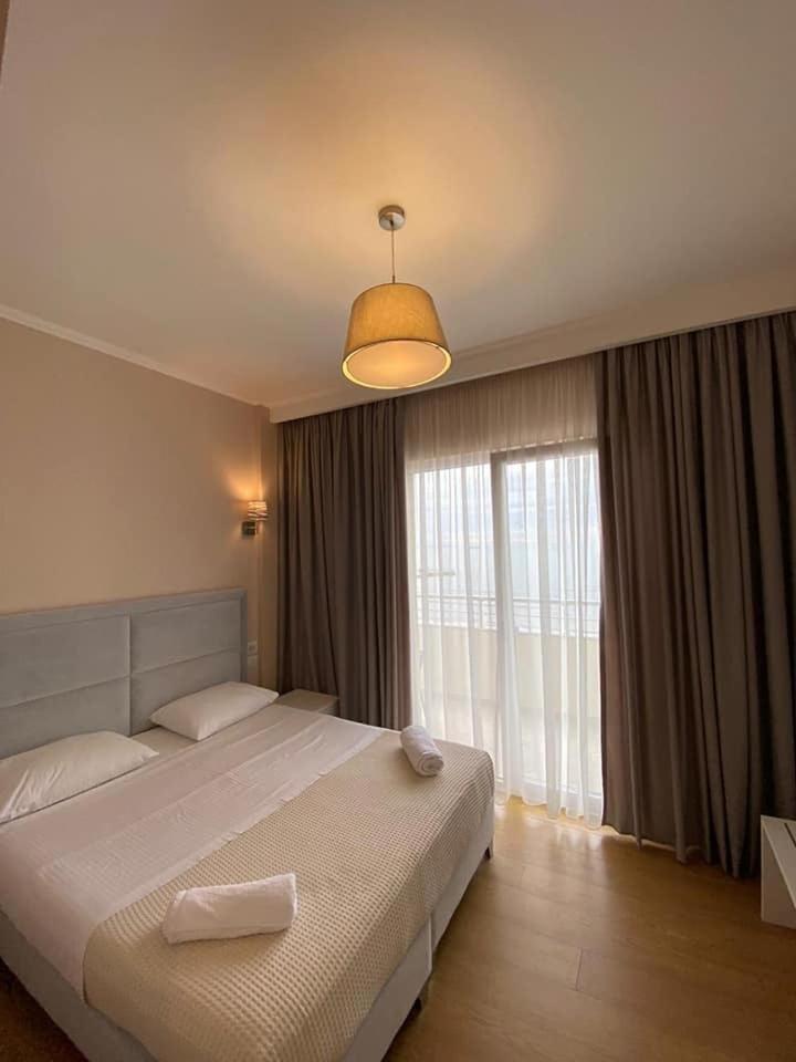 Hotel Edart 10/57