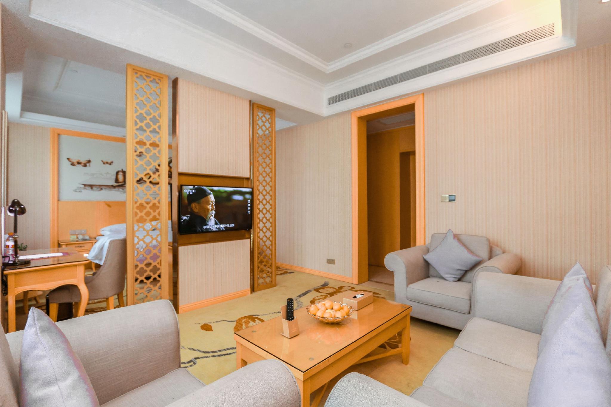 Vienna International Hotel (Wuhan Hanxi) 55/66