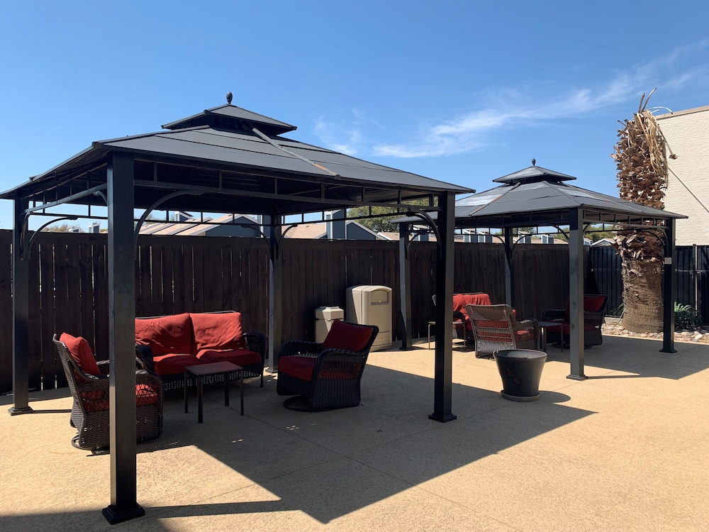 Doubletree By Hilton Hotel Arlington Dfw South in ARLINGTON - TX