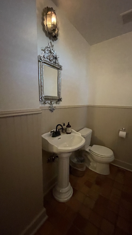 El Paradero Bed & Breakfast Inn 69/79