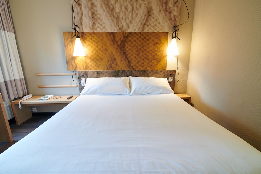 Ibis Tilburg 11/50