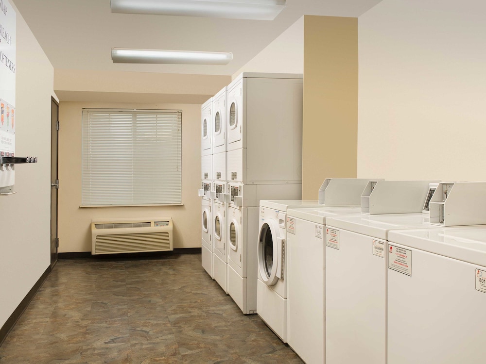 WoodSpring Suites Chesapeake-Norfolk South 25/51