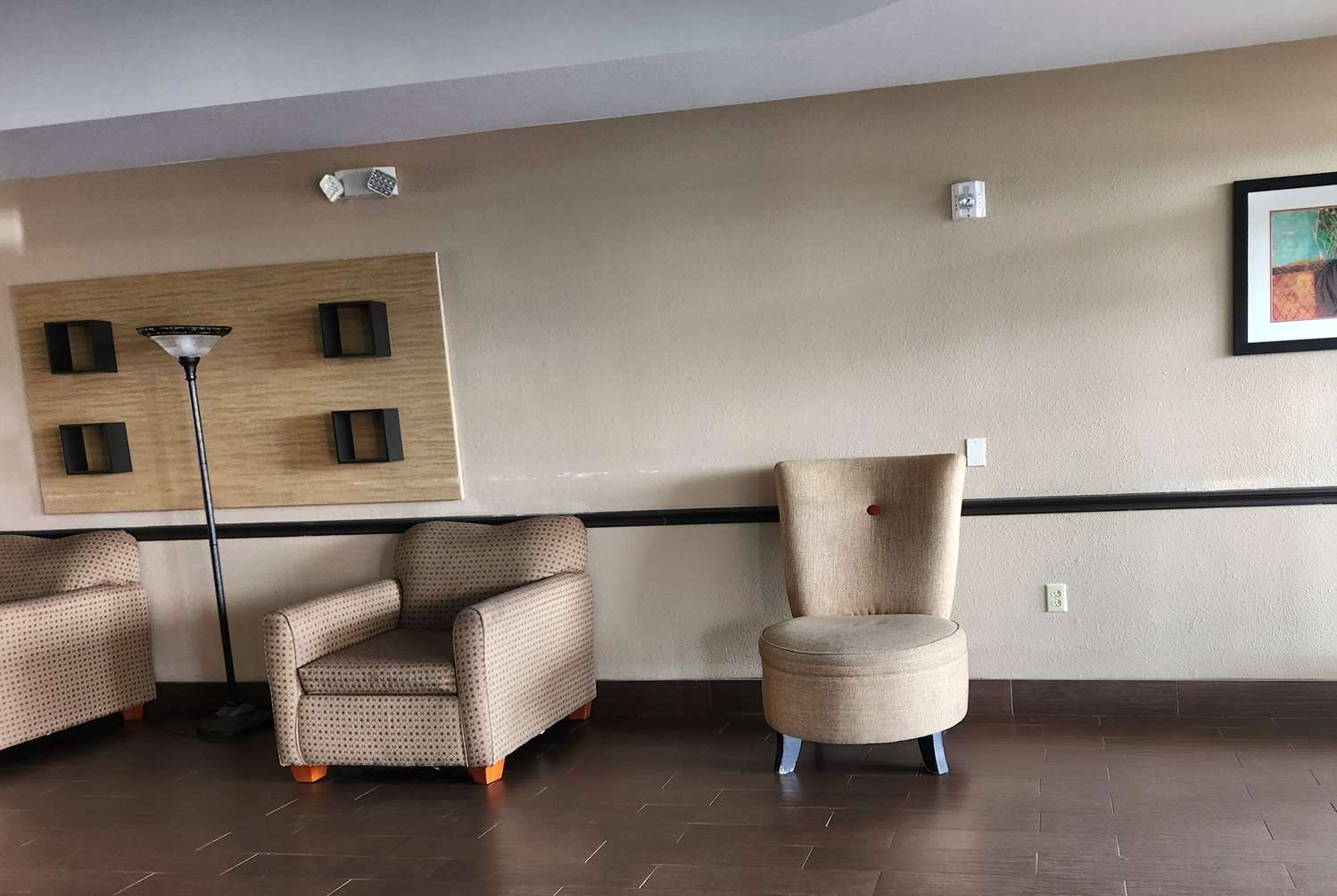 Days Inn and Suites by Wyndham Houston / West Energy Corridor 22/36