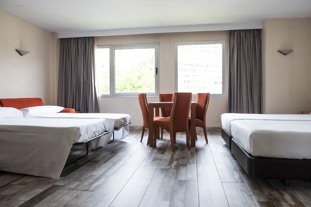 Room, Quadruple, 4 Beds