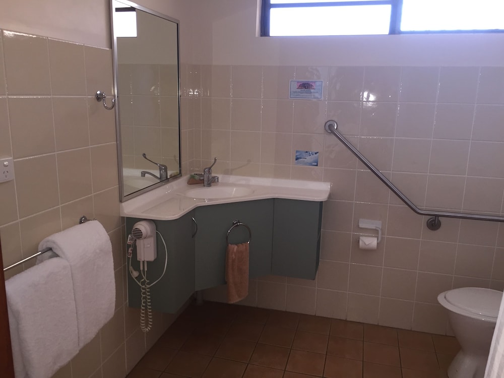 Aspley Carsel Motor Inn 58/60