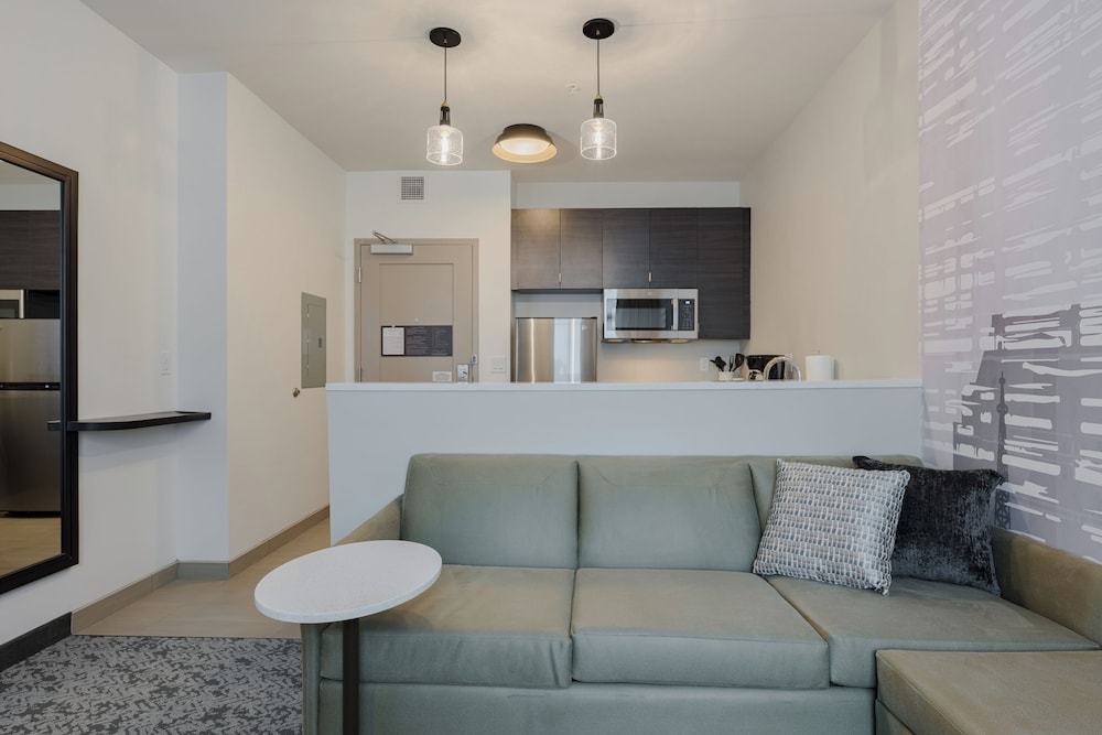 Residence Inn Nashville Metro Center 12/50