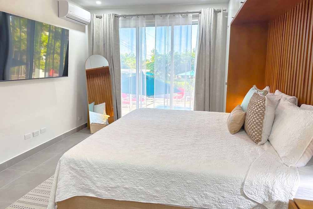 The Palms Resort 26/62
