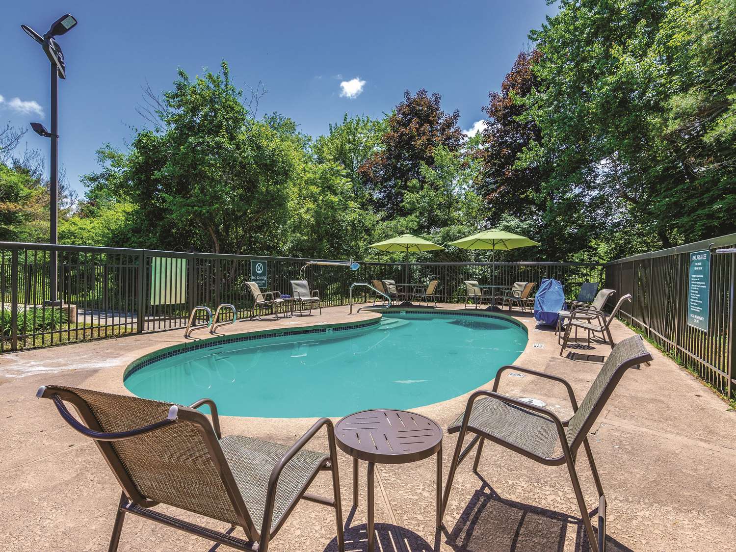 La Quinta Inn And Suites By Wyndham Salem Nh 35/42