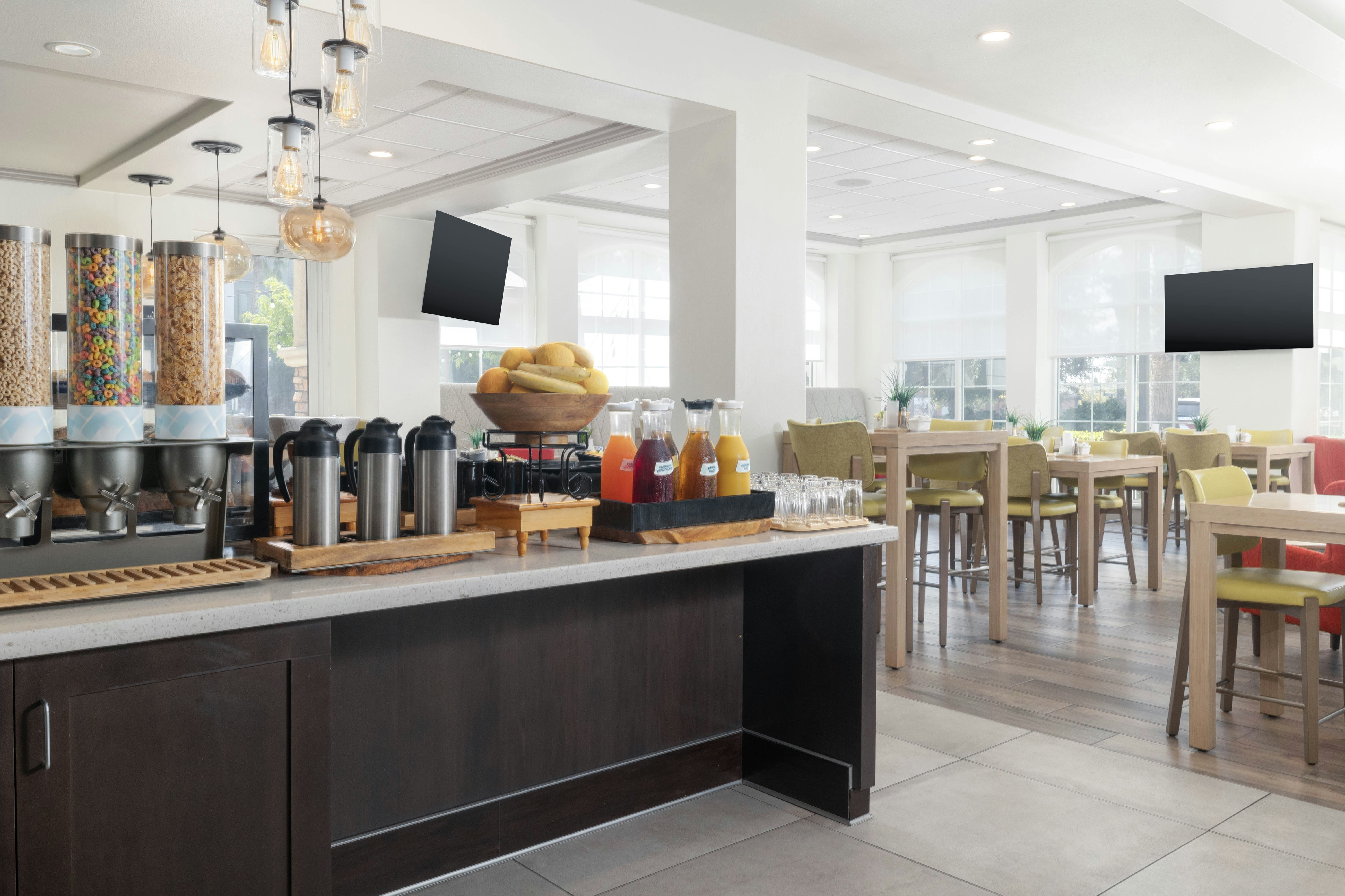 Hilton Garden Inn Ontario/Rancho Cucamonga 45/49