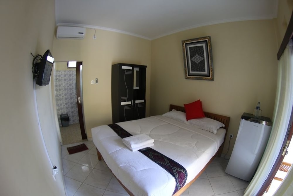 Sari Buana Bed Breakfast 28/62