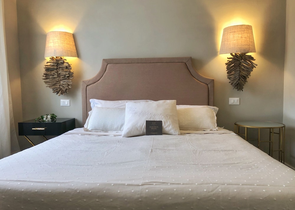 Gian Paul Hotel 26/50