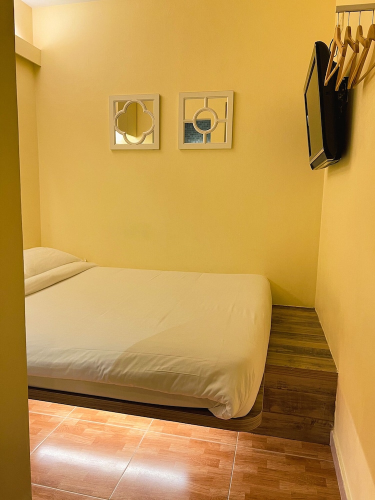Fragrance Hotel - Classic 11/56