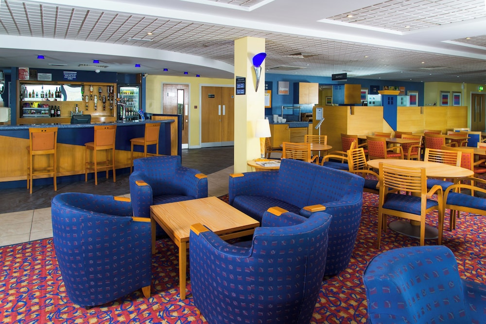 HOLIDAY INN EXPRESS BRADFORD CITY CENTRE 22/45