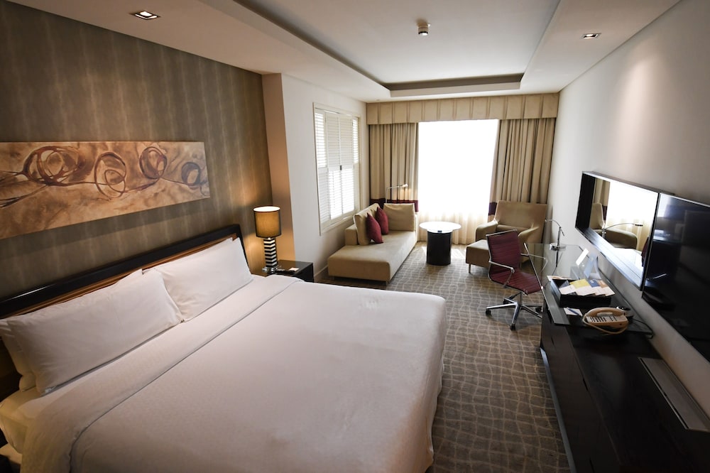 Majestic Premier Hotel Bur Dubai 12/50