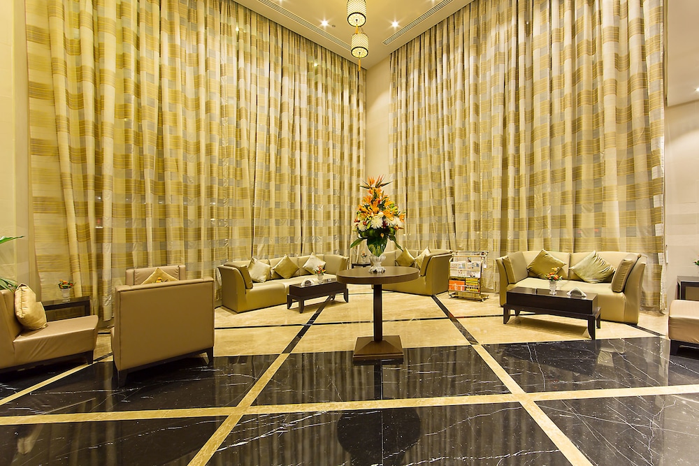 LOTUS GRAND HOTEL 25/50