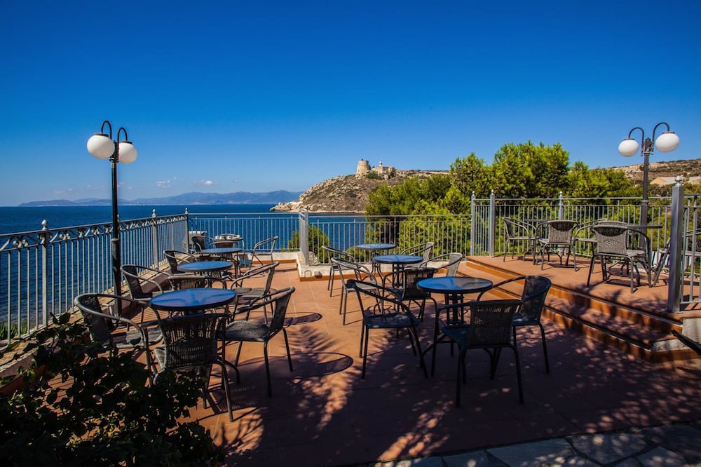 Hotel Ristorante Calamosca 42/45