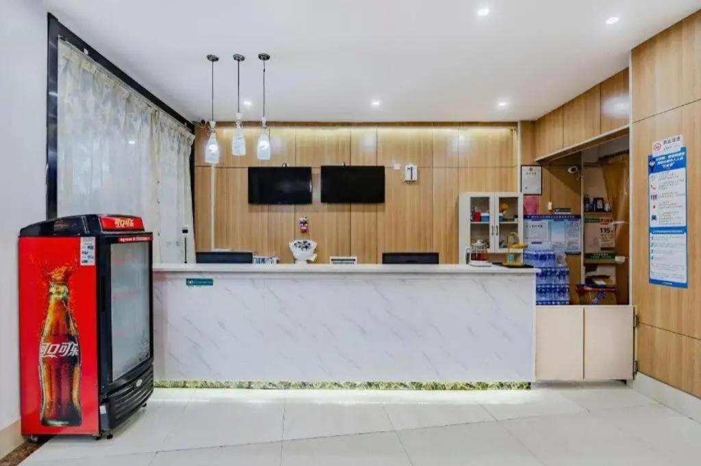 Greentree Inn Anqing Xiaosu Road Shell Hotel 12/50
