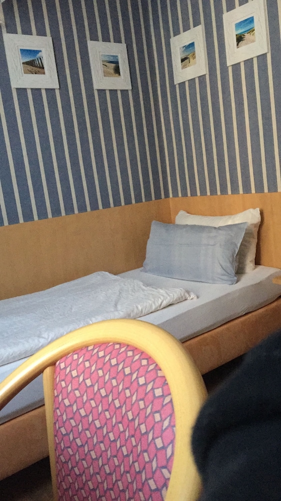 Hotel Am Kurpark 6/50