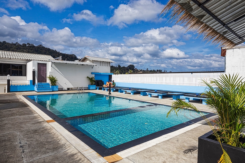 Hotel Baya Patong Beach 4/65