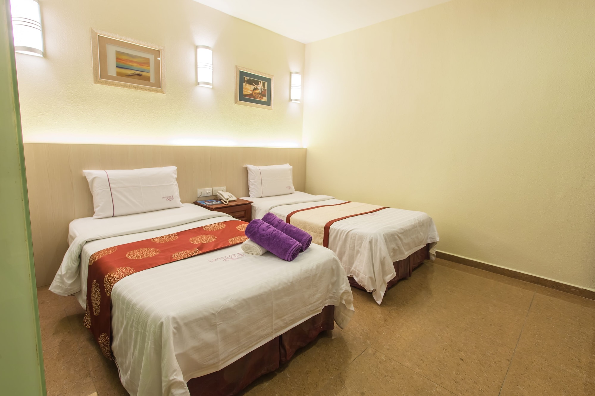 SUPERIOR, TWIN BEDS