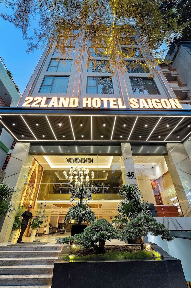 22Land Hotel Saigon 1/50