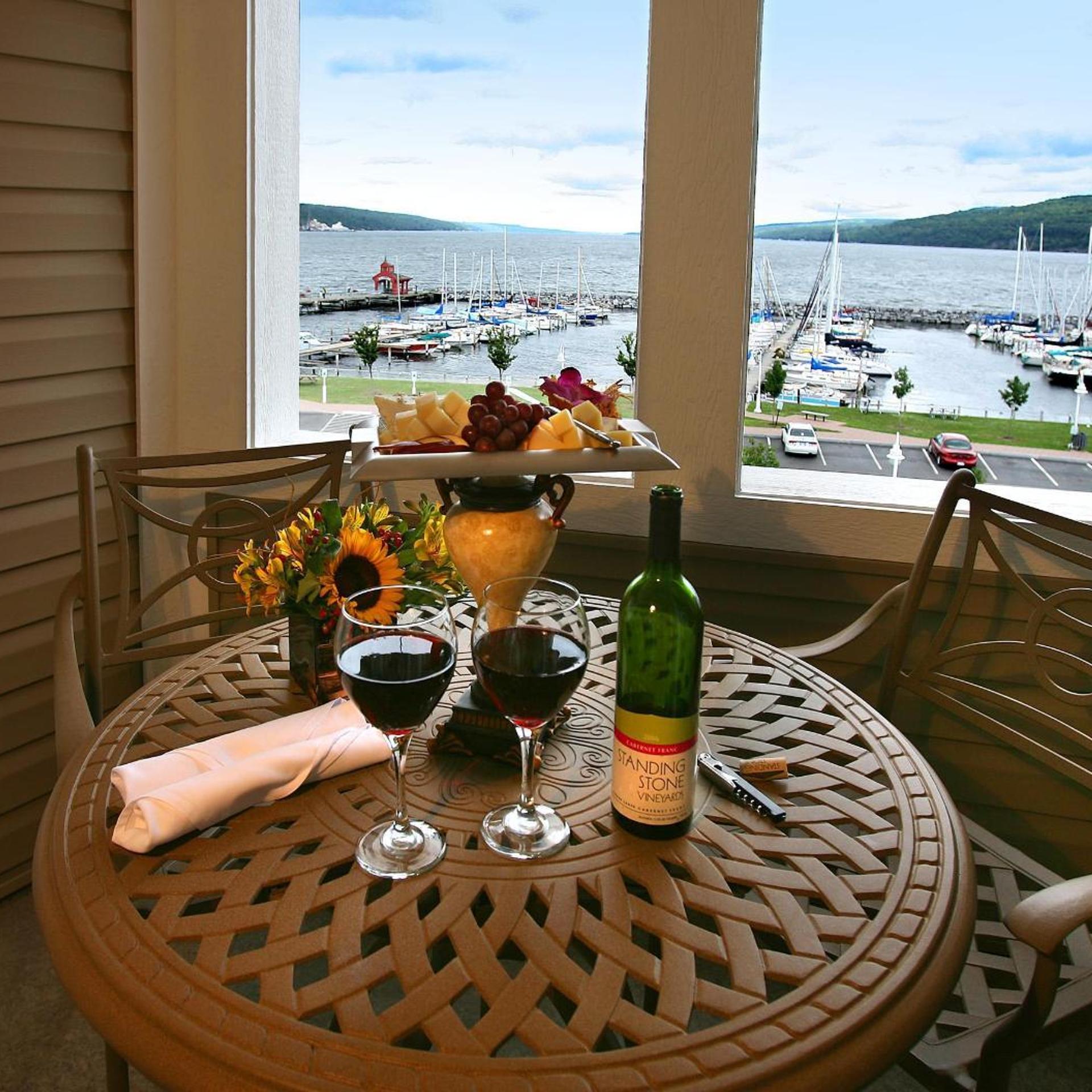 Watkins Glen Harbor Hotel 24/34