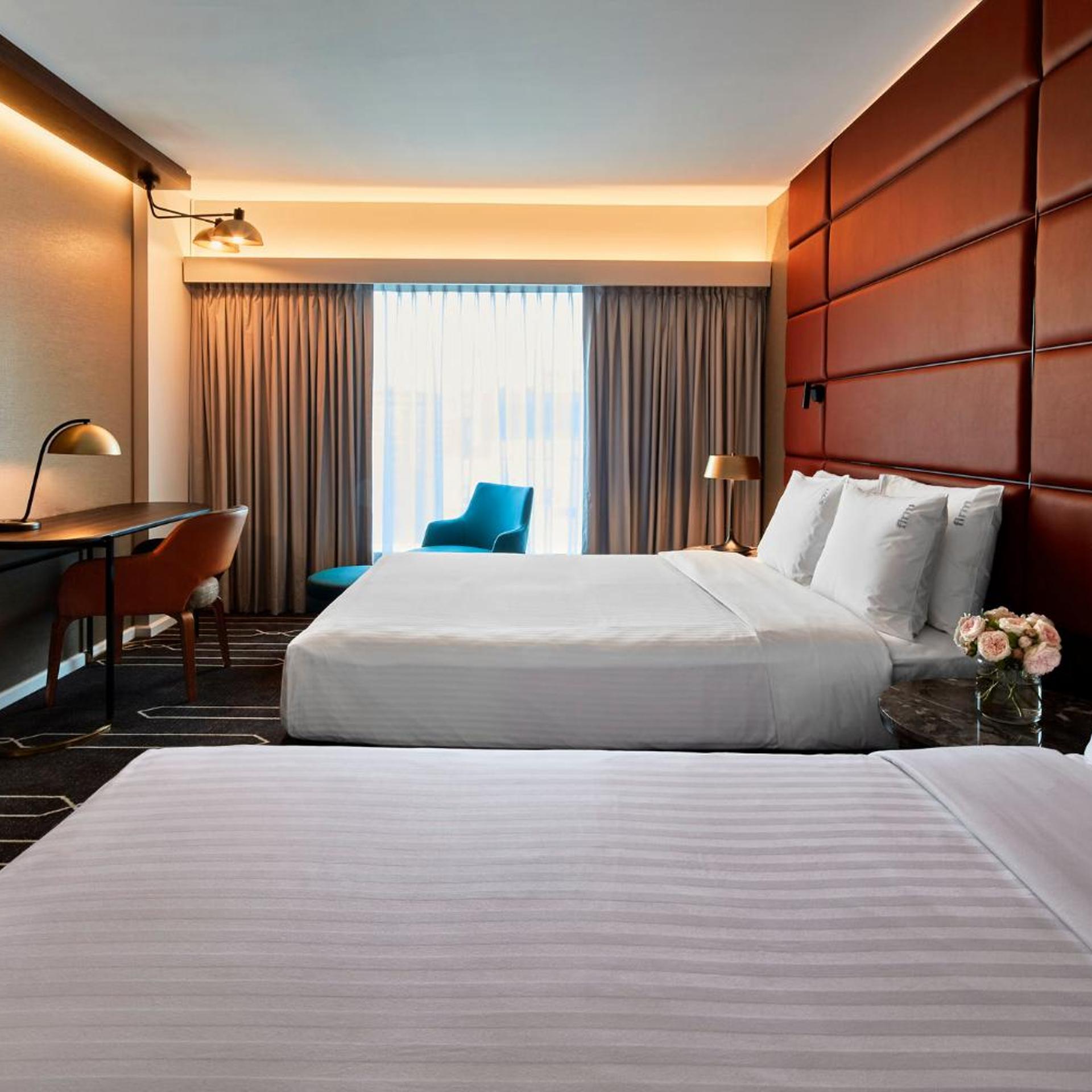Standard, King Bed, 2 Queen Beds