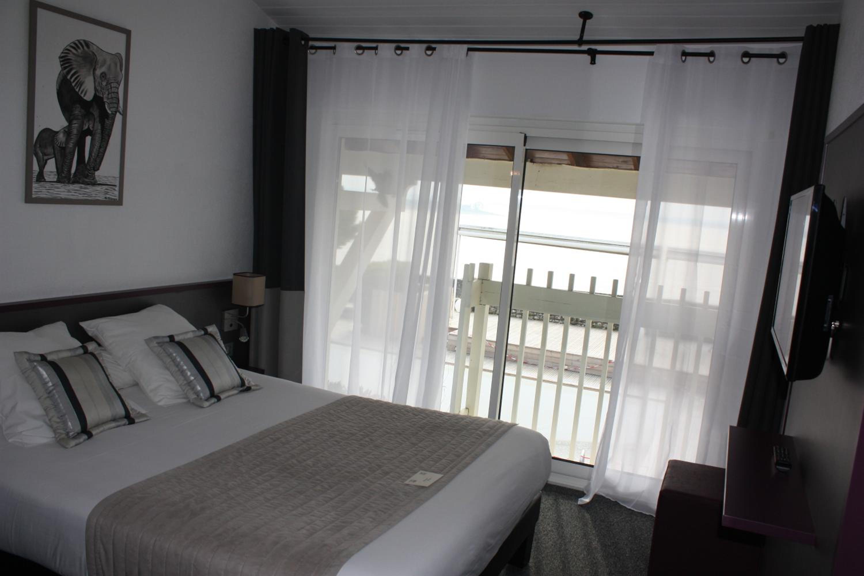 Standard, Double Bed, with View
