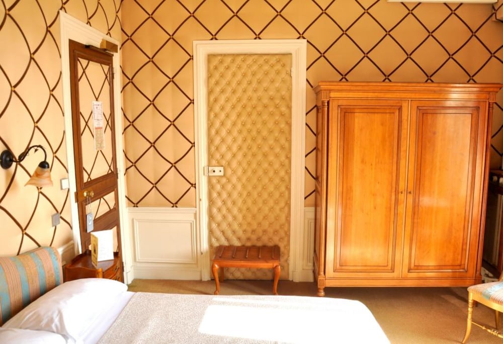 Grand Hotel Des Templiers 20/68