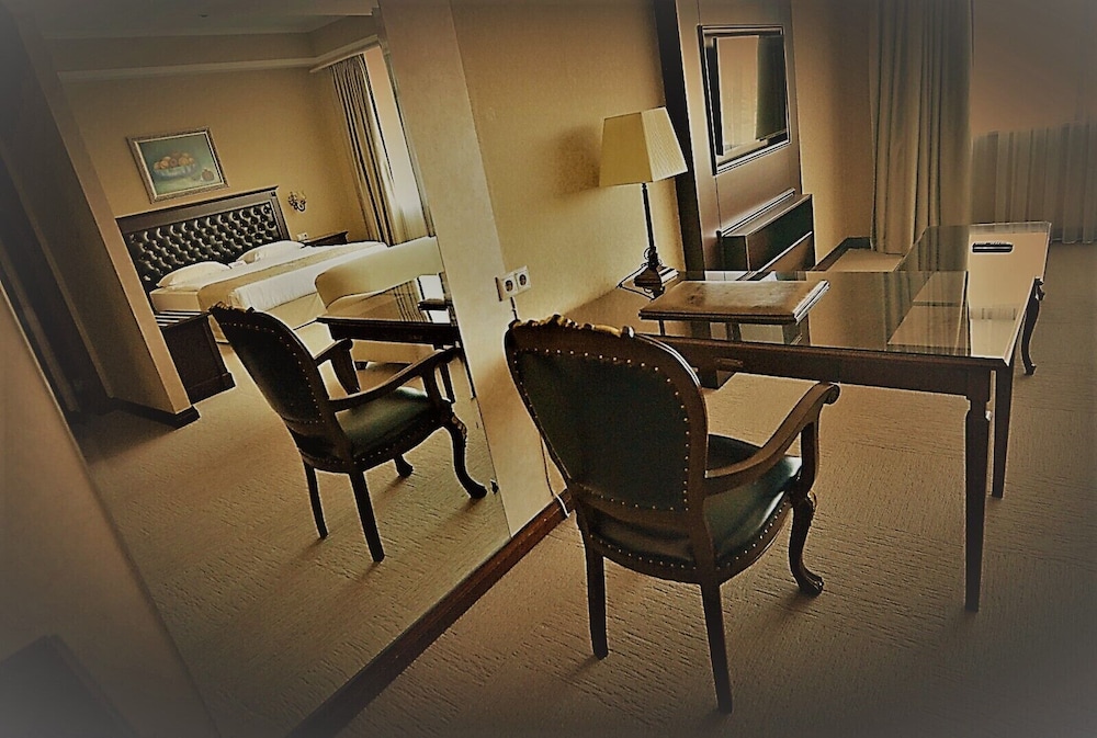 Hotel Monec 37/50