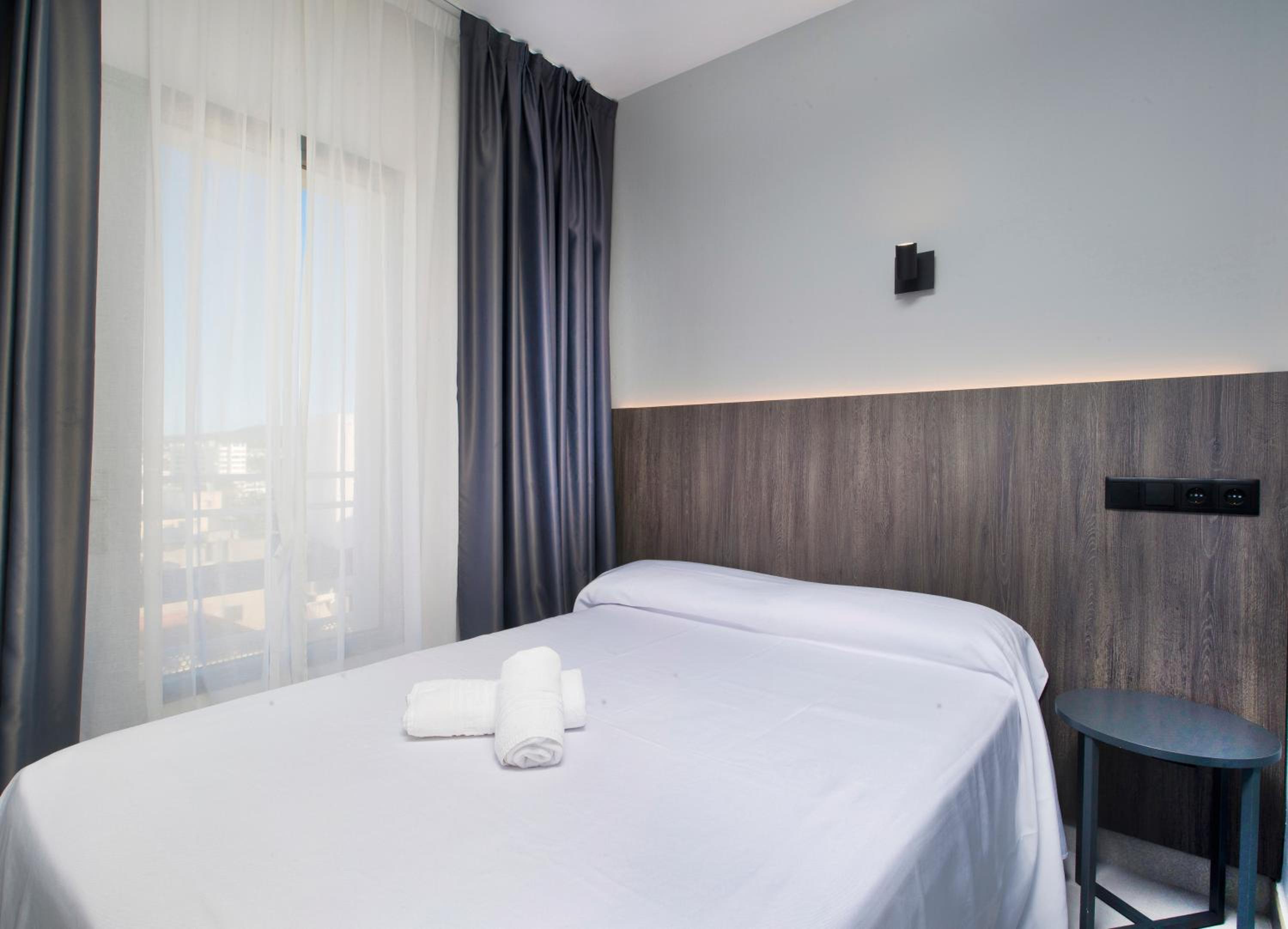 Hotel Base Ibiza 34/45