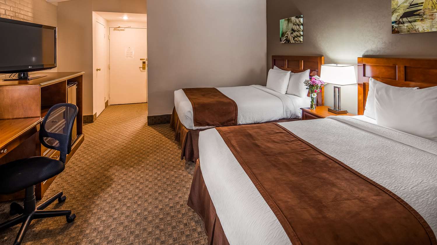 Room - 2 Queen, Water View، Best Western Adams Inn Quincy-Boston 4/6