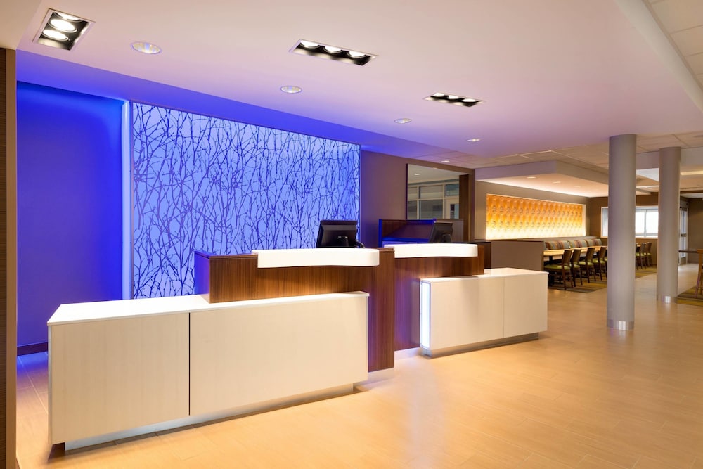 Fairfield Inn And Suites By Marriott Lancaster East At the Outlets 2/20