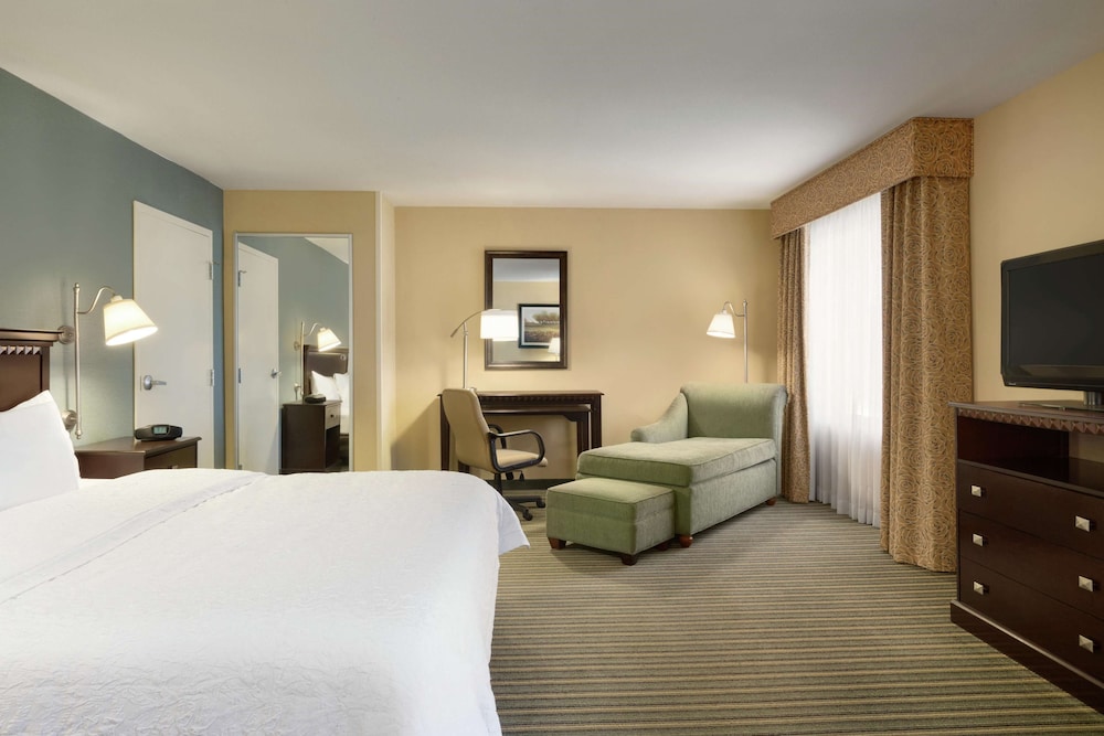 Hampton Inn & Suites Thousand Oaks 17/58