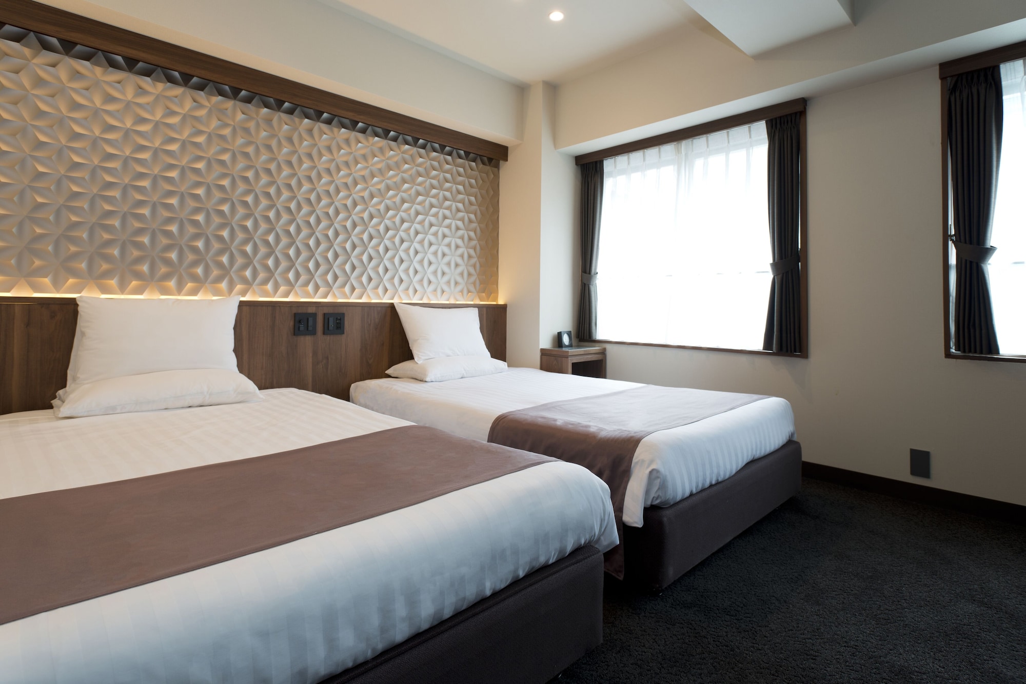 STANDARD, TWIN BEDS