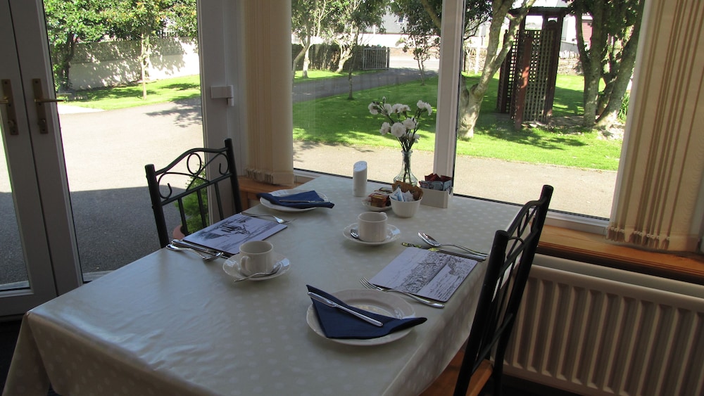 Karrawa Guest House 47/65