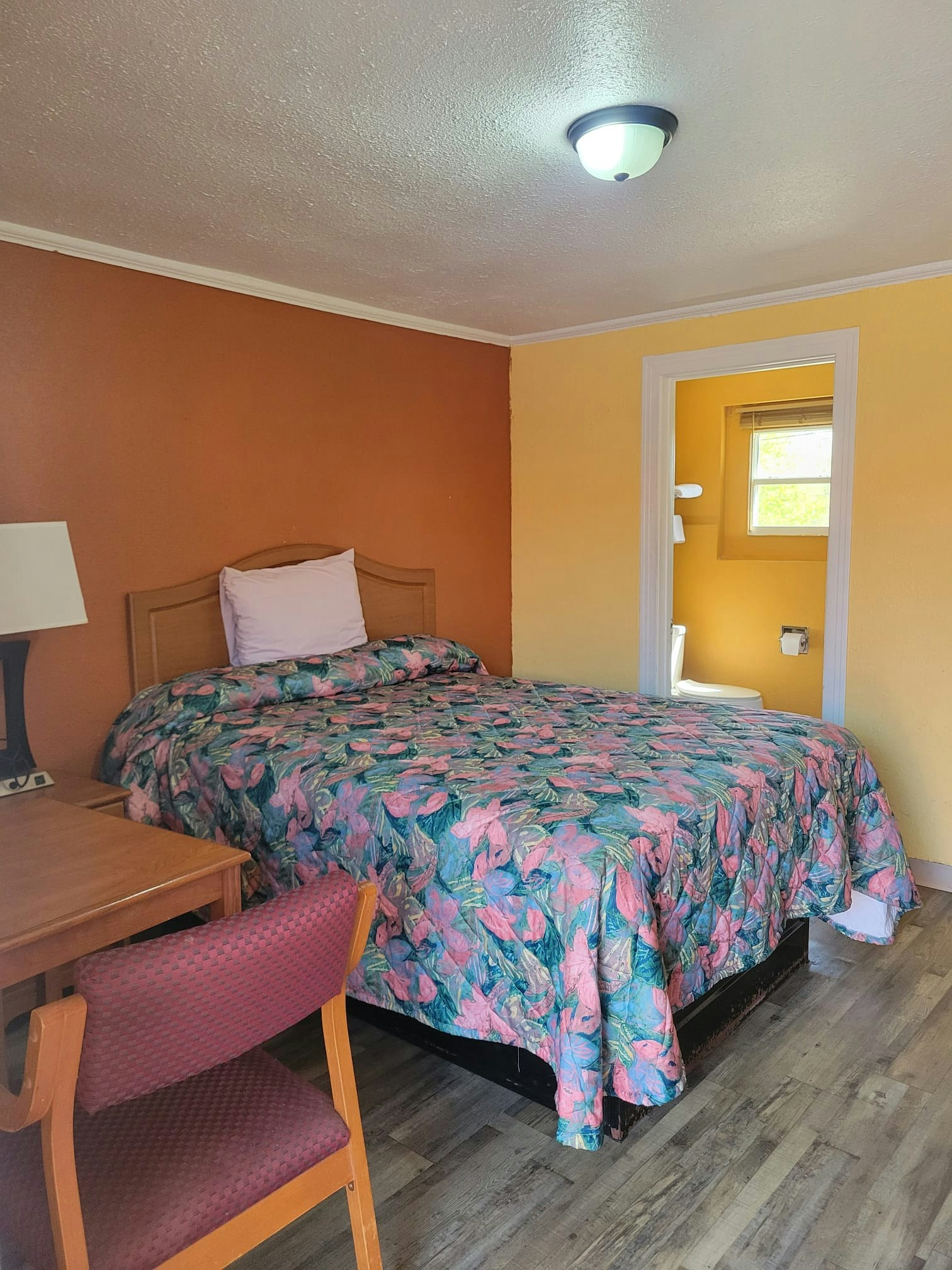 Relax Inn Daingerfield Near Mount Pleasant TX 9/19