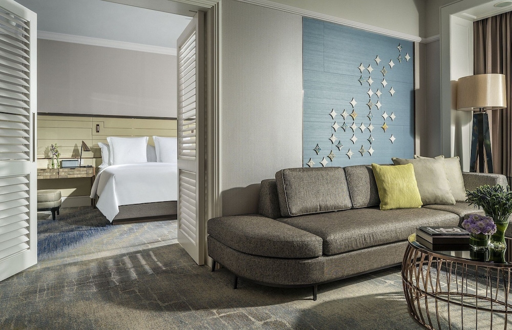 Four Seasons Hotel Singapore 46/72